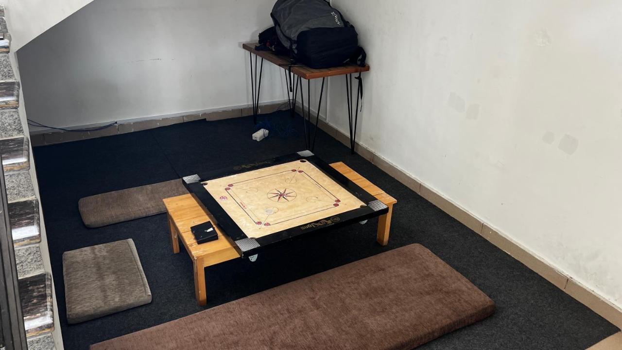 Flyscape Hostel Bir  Ngoại thất bức ảnh