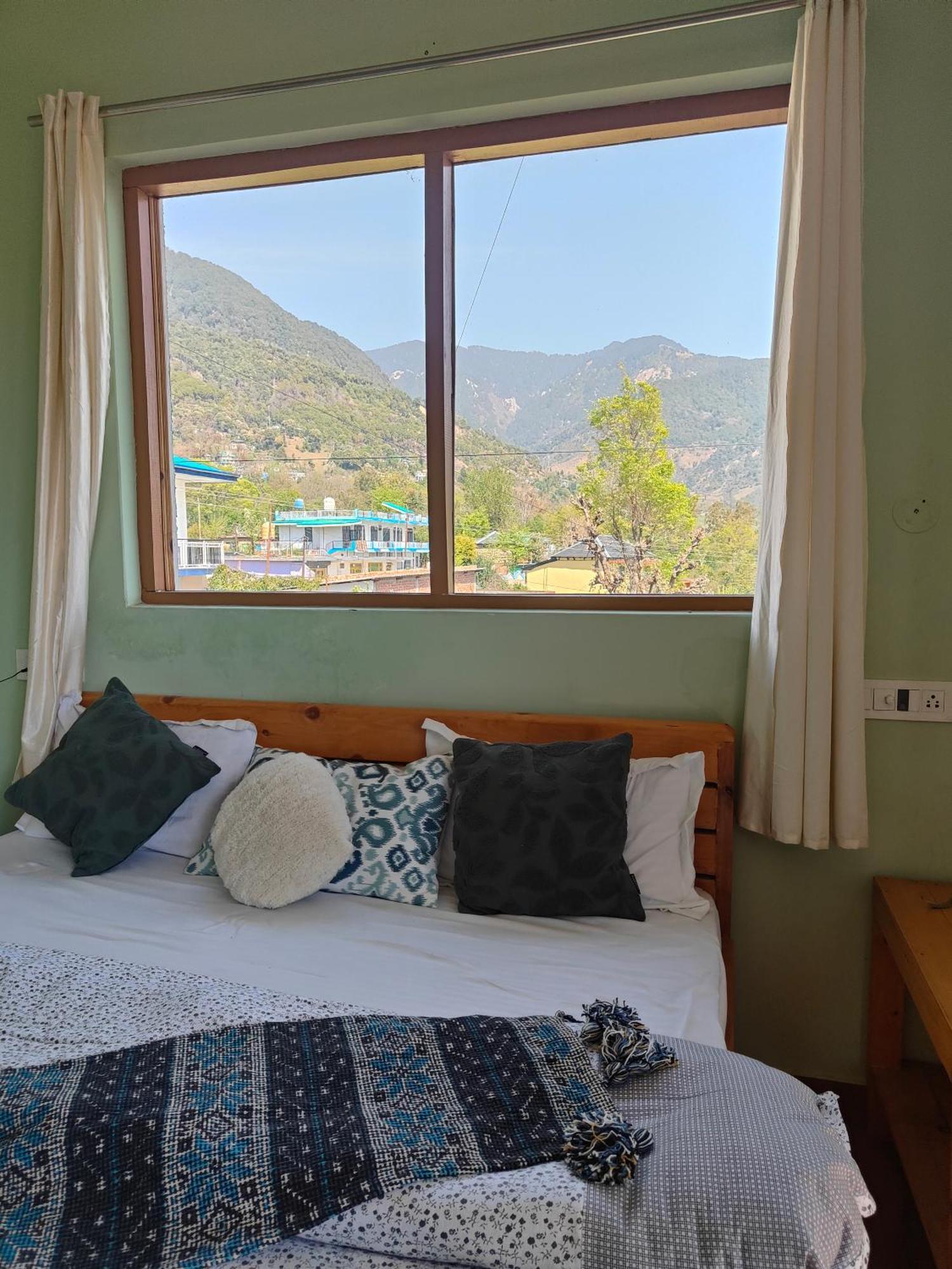 Flyscape Hostel Bir  Ngoại thất bức ảnh