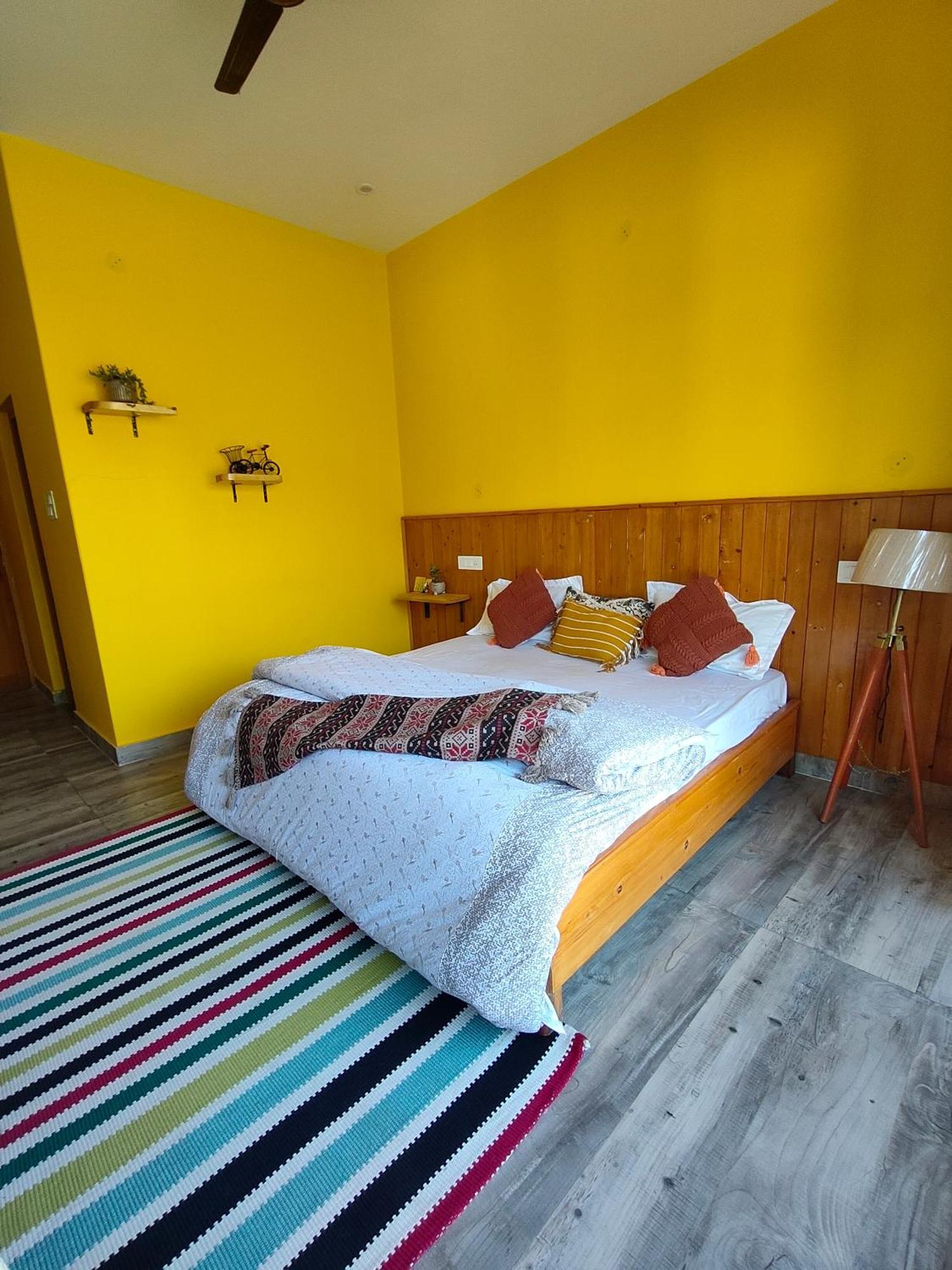 Flyscape Hostel Bir  Ngoại thất bức ảnh