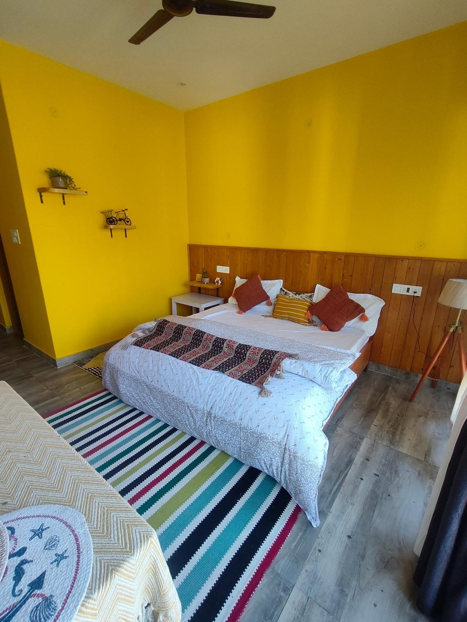 Flyscape Hostel Bir  Ngoại thất bức ảnh