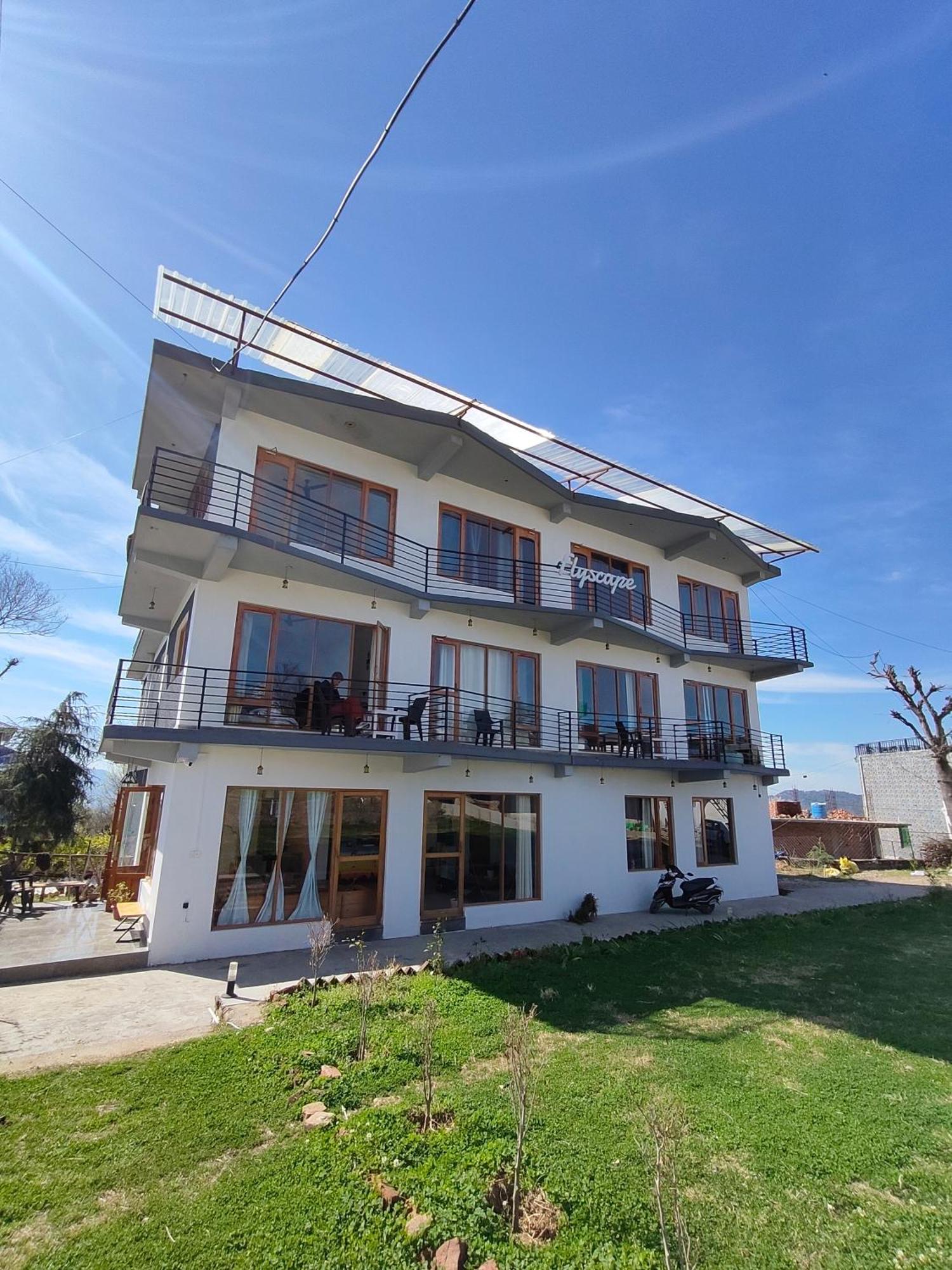 Flyscape Hostel Bir  Ngoại thất bức ảnh