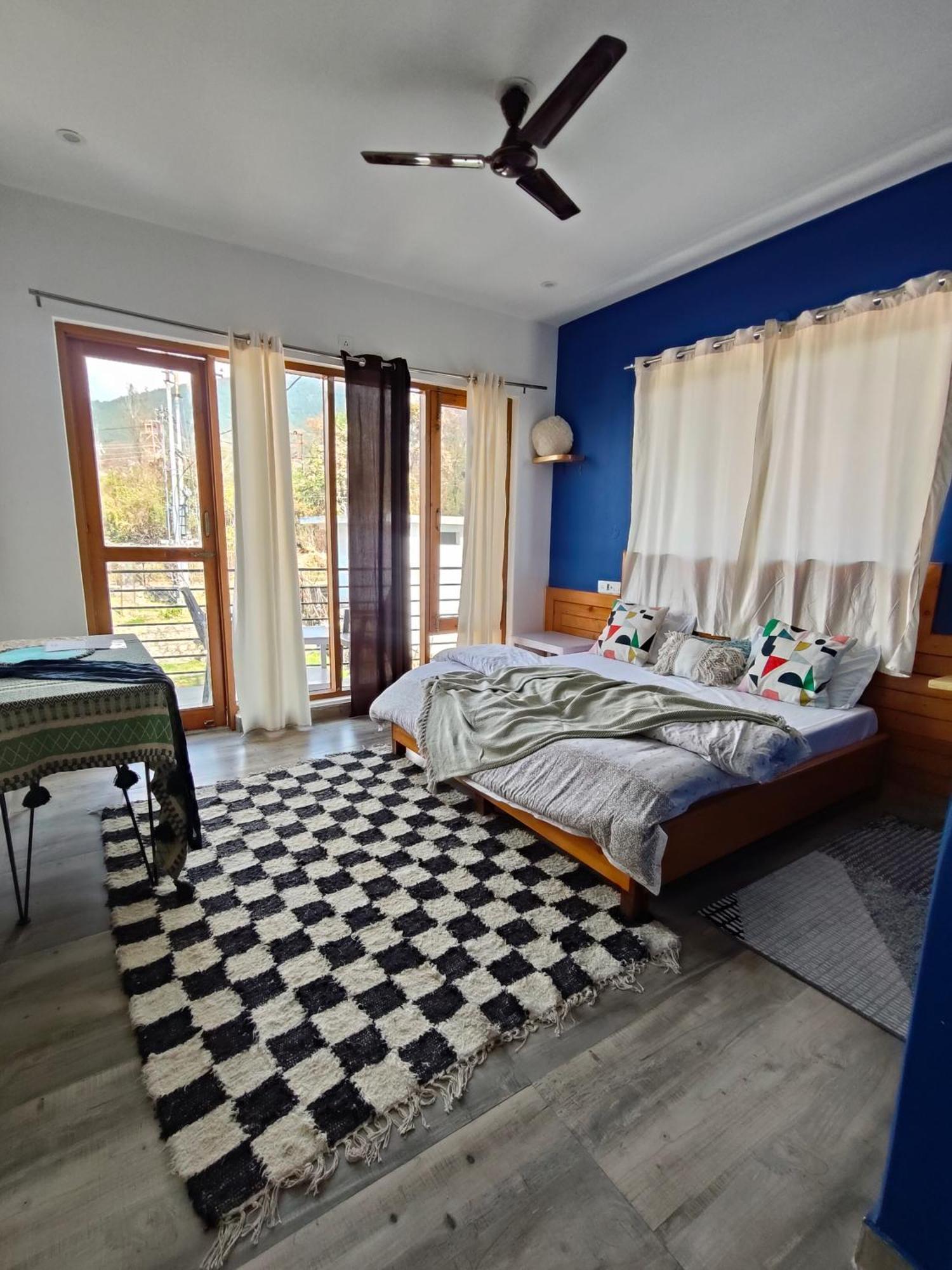 Flyscape Hostel Bir  Ngoại thất bức ảnh