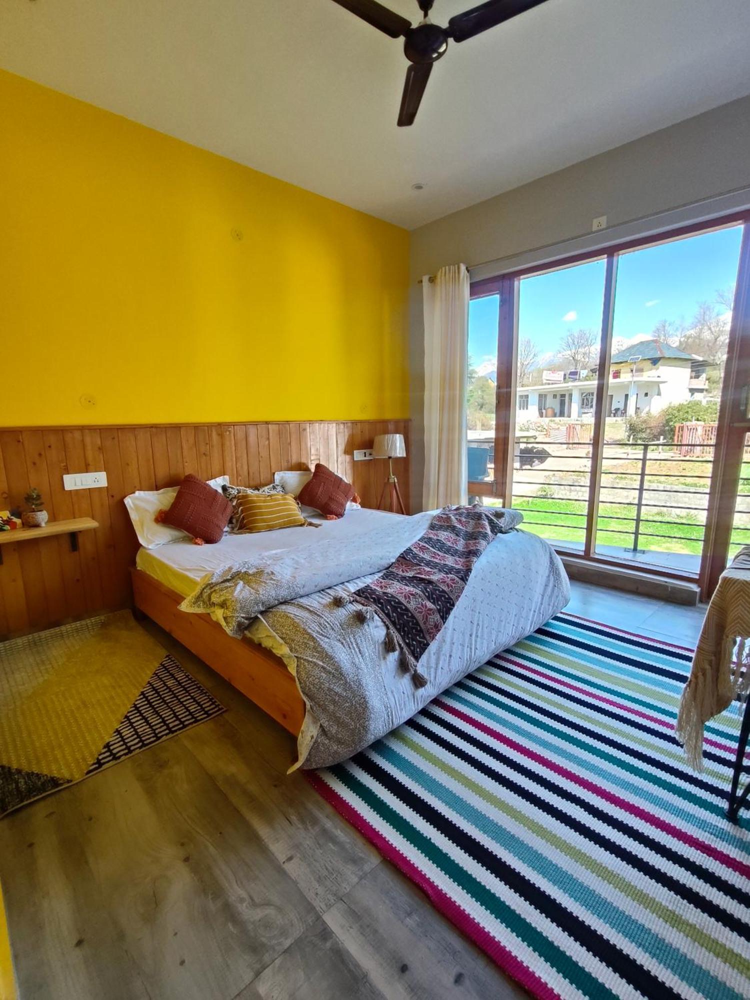 Flyscape Hostel Bir  Ngoại thất bức ảnh
