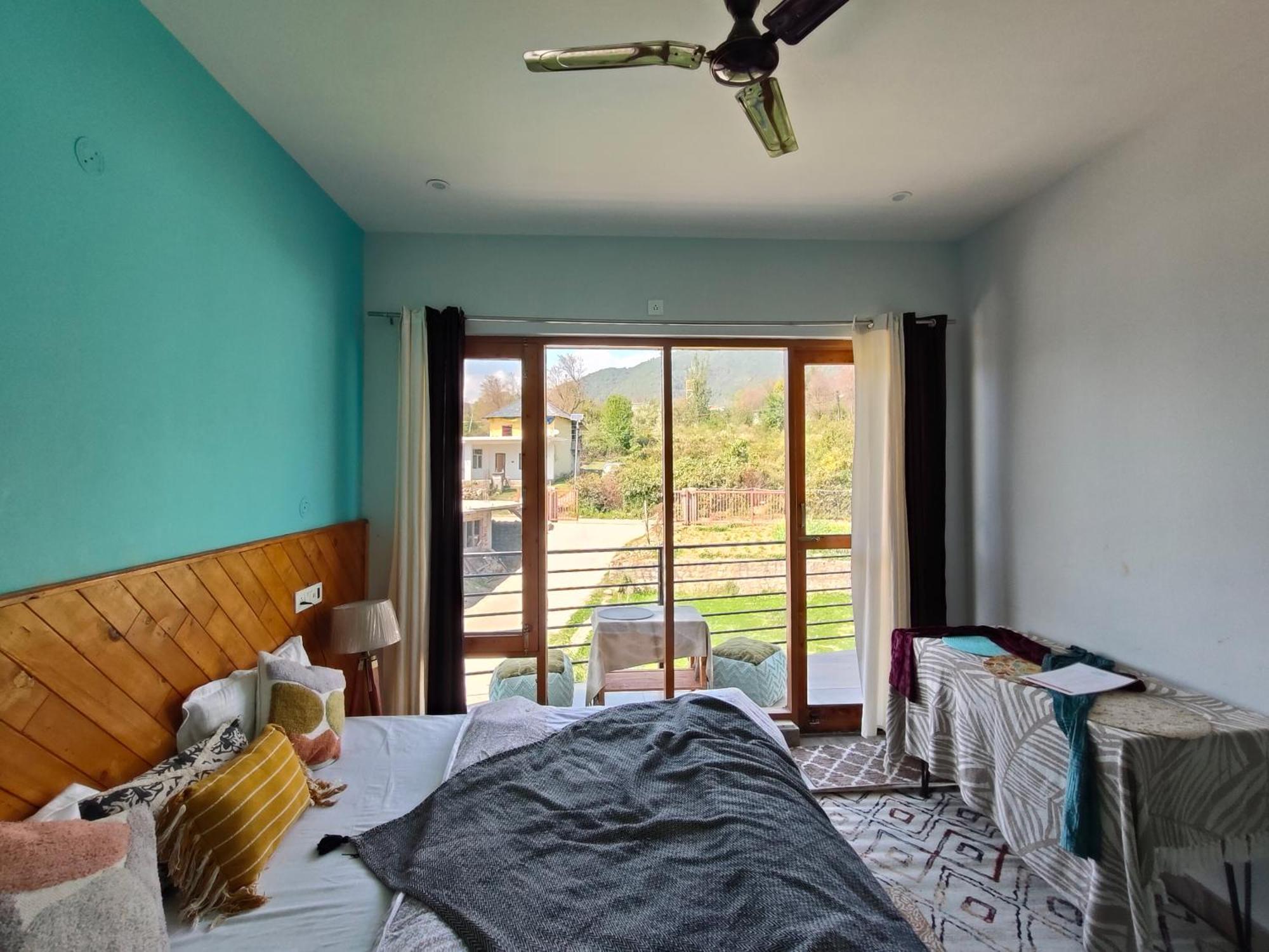Flyscape Hostel Bir  Ngoại thất bức ảnh