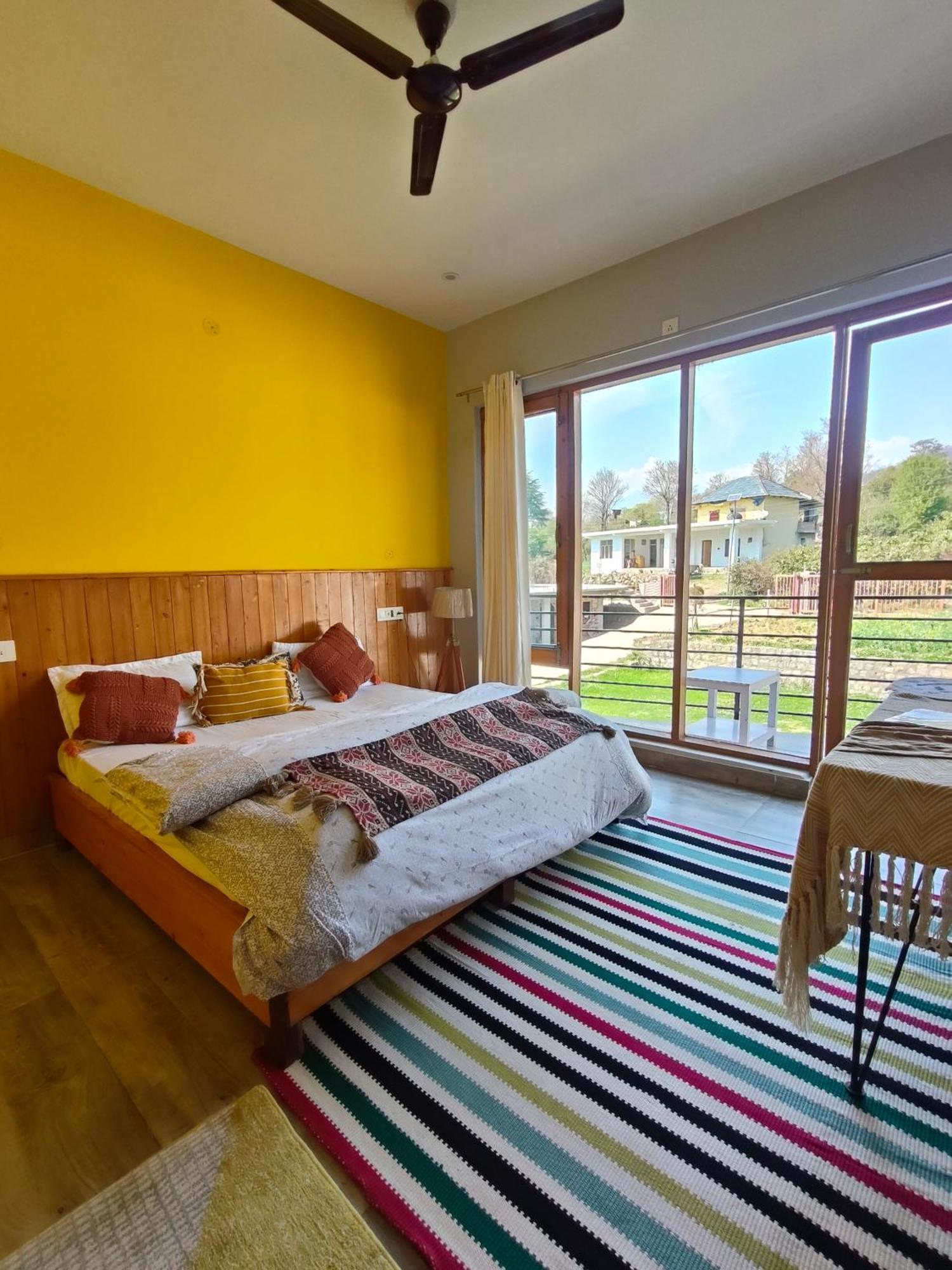 Flyscape Hostel Bir  Ngoại thất bức ảnh